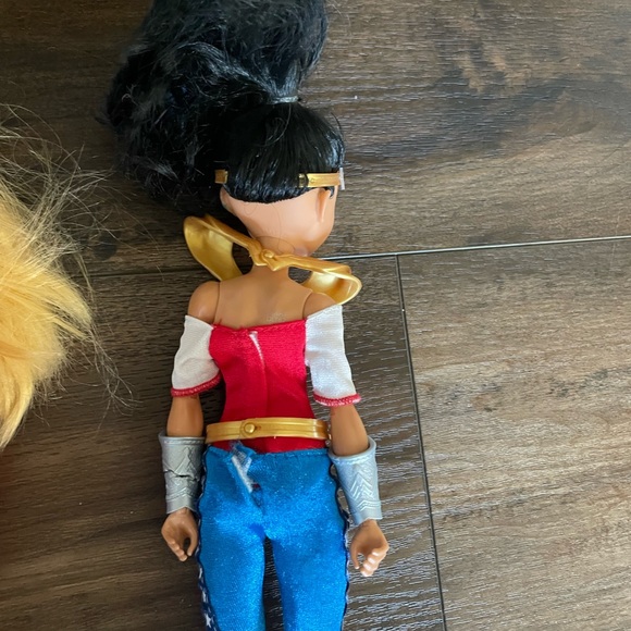 DC Comics Wonder Woman and Supergirl Dolls - Picture 3 of 9